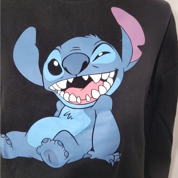 Disney stitch slightly cropped sweater - Picture 11 of 11